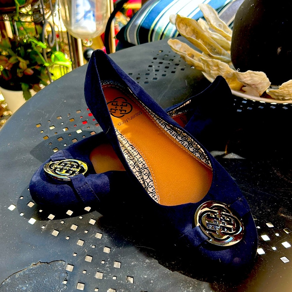 Navy flats